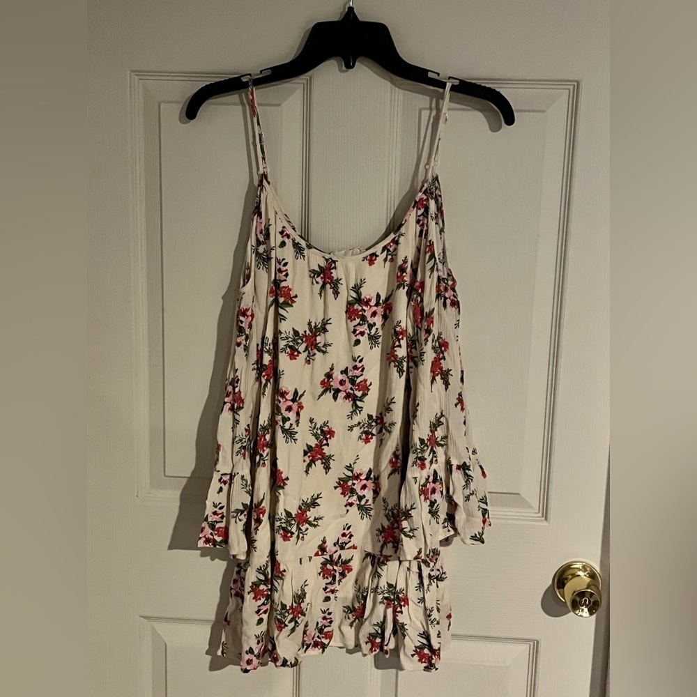 Altar'd State Cold Shoulder Floral Top 3/4 Sleeve Tunic Scoop Neck Cream Sz L
